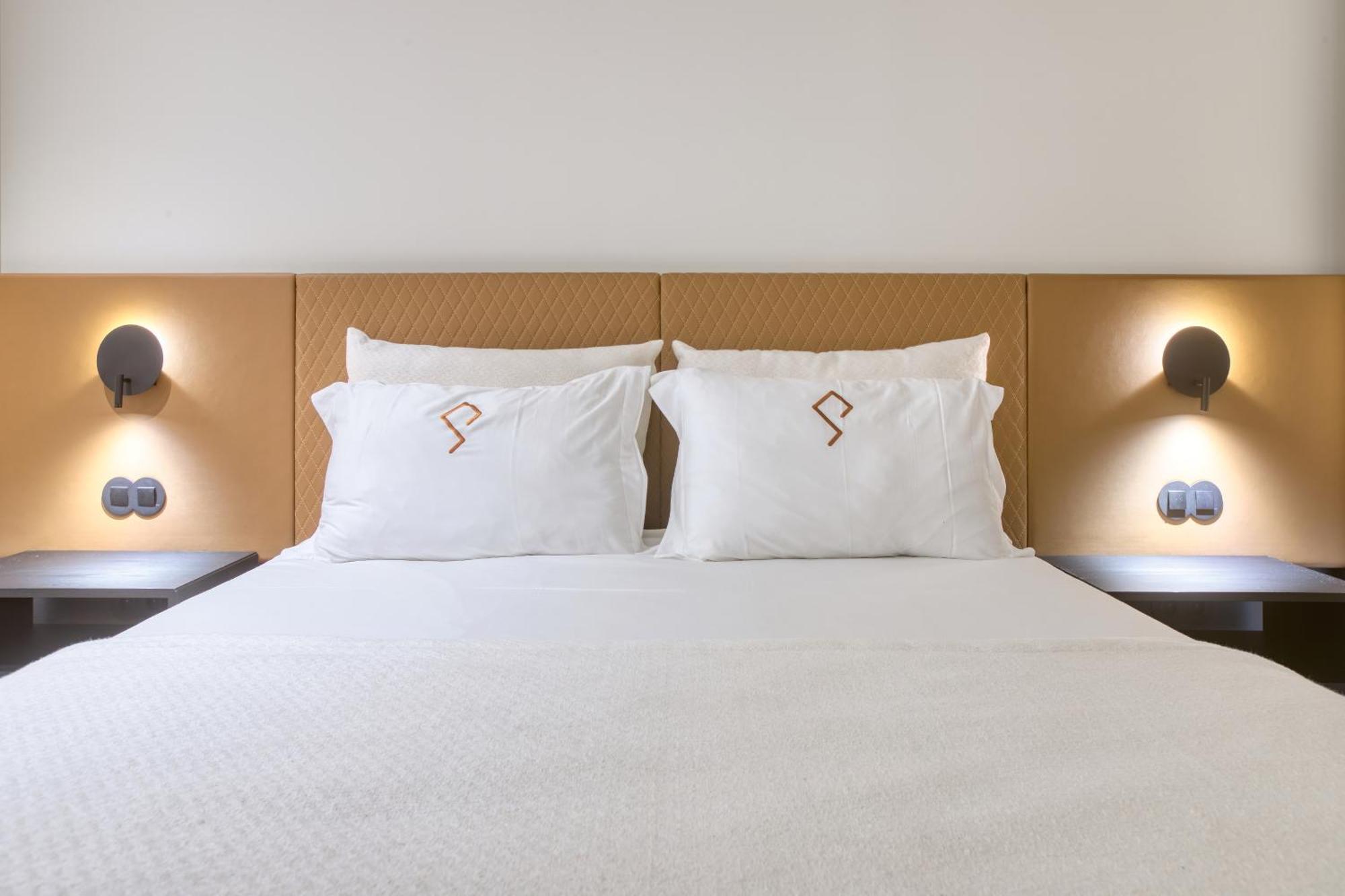 Palatial Suites Braga Room photo